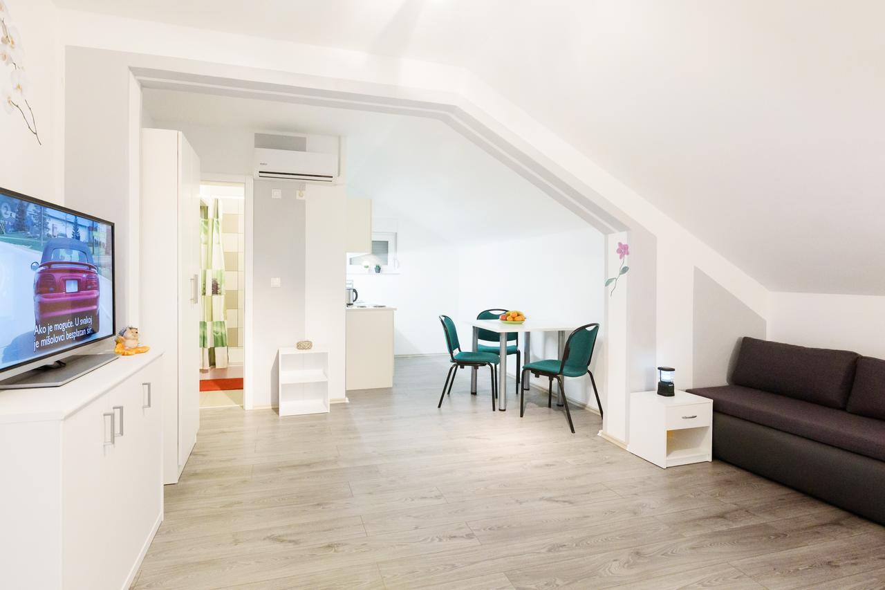 Apartmani Orhideja Gornji Karin Exterior foto